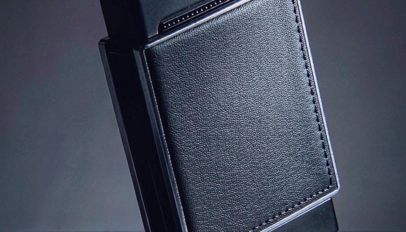Luxury Upscale Vape for High End Shopping packaging detail