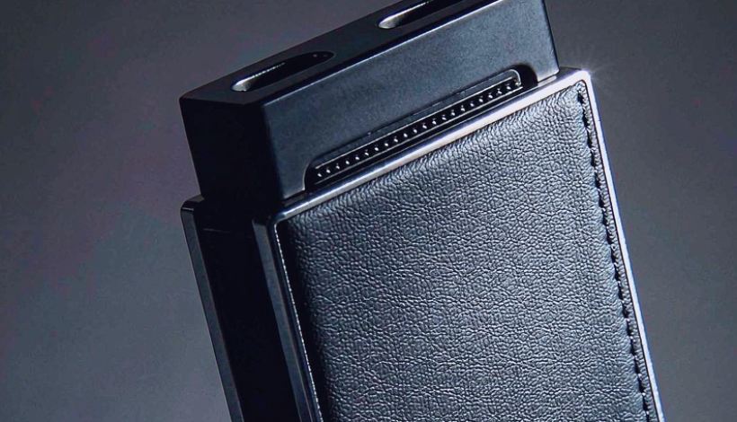 Luxury Upscale Vape for High End Shopping packaging detail