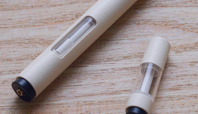 Luxury Upscale Vape for High End Shopping packaging detail