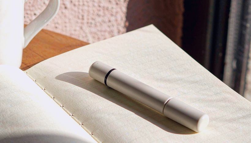 Luxury Upscale Vape for High End Shopping packaging detail