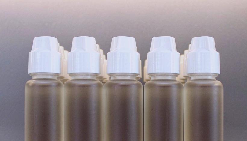 Luxury Upscale Vape for High End Shopping packaging detail