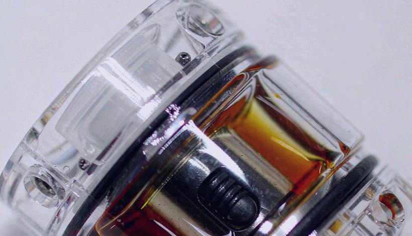 Luxury Upscale Vape for High End Shopping packaging detail