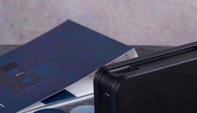 Luxury Upscale Vape for High End Shopping packaging detail