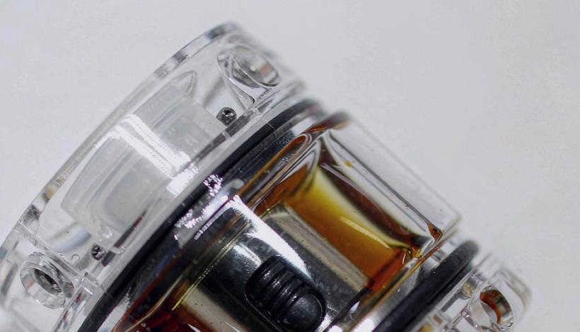 Luxury Upscale Vape for High End Shopping packaging detail