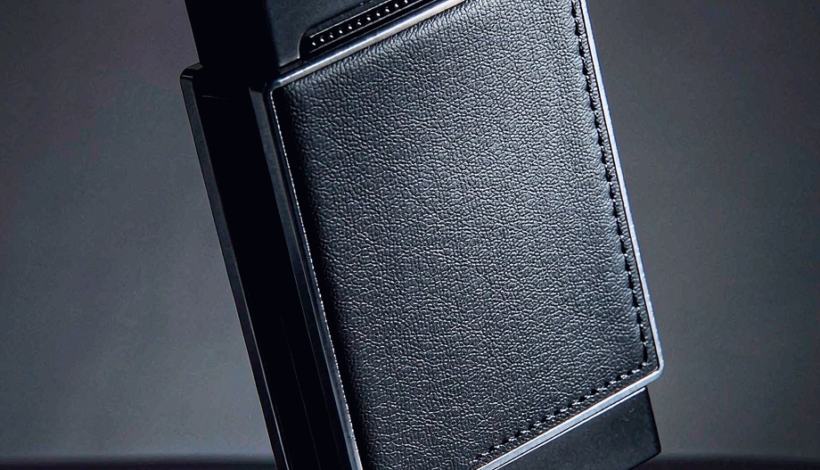 Luxury Upscale Vape for High End Shopping packaging detail