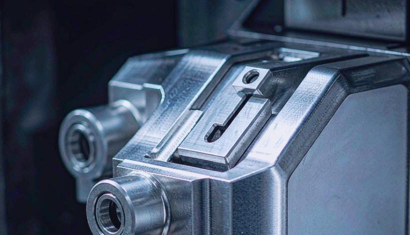 Luxury Upscale Vape for High End Shopping packaging detail