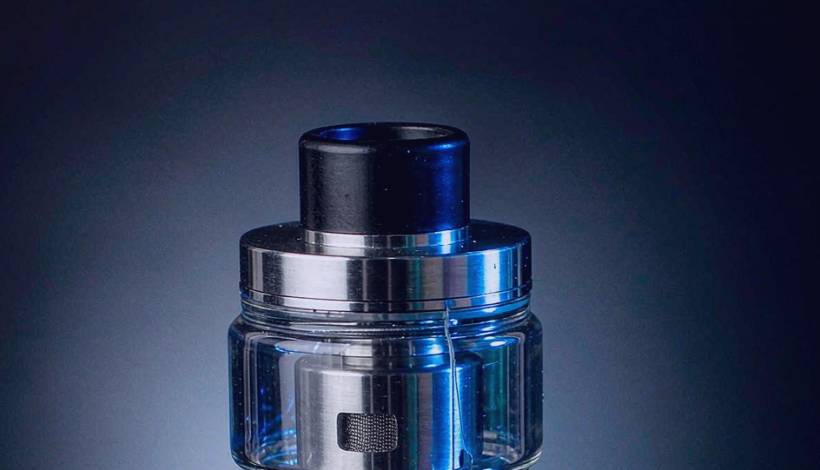 Luxury Upscale Vape for High End Shopping packaging detail