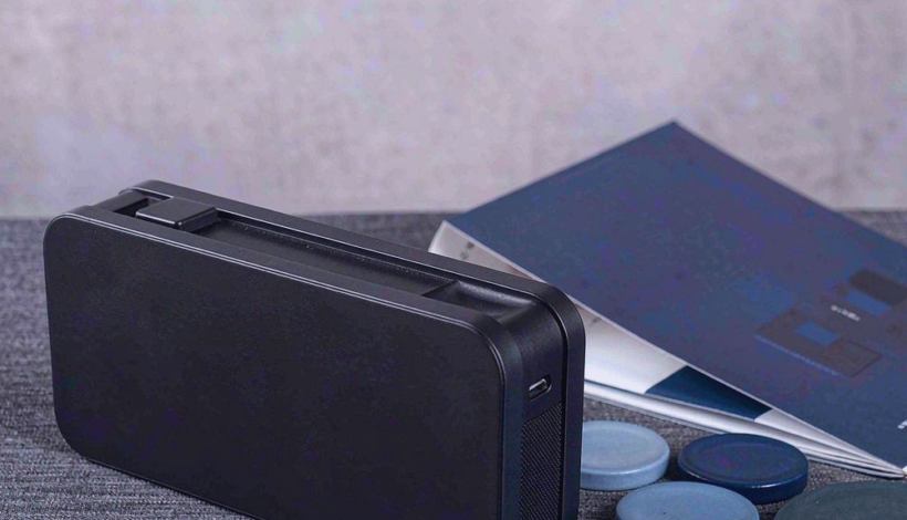 Luxury Upscale Vape for High End Shopping packaging detail