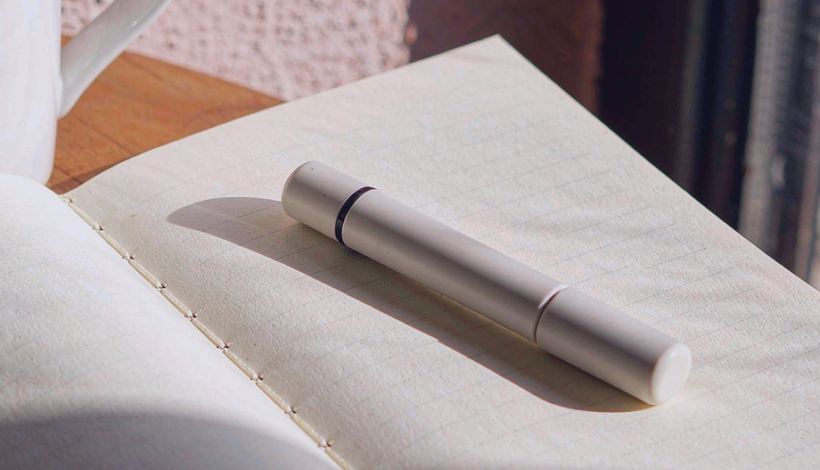 Luxury Upscale Vape for High End Shopping packaging detail