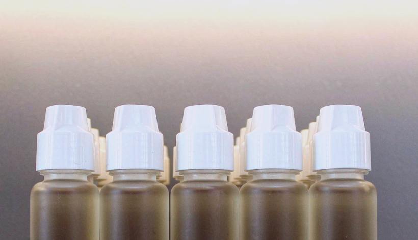 Luxury Upscale Vape for High End Shopping packaging detail