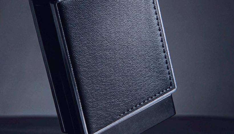 Luxury Upscale Vape for High End Shopping packaging detail