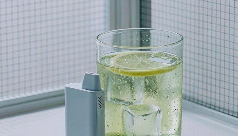 Luxury Upscale Vape for High End Shopping packaging detail