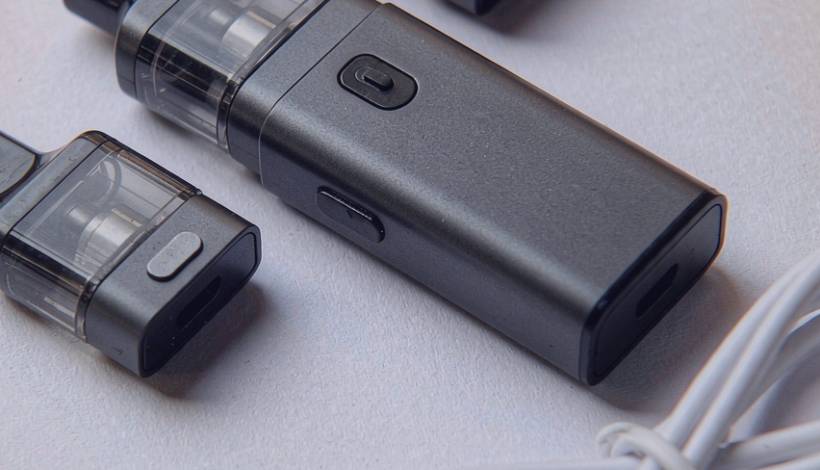 Luxury Upscale Vape for High End Shopping packaging detail