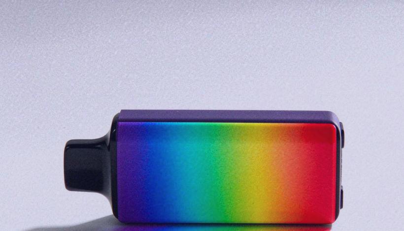 Luxury Upscale Vape for High End Shopping packaging detail