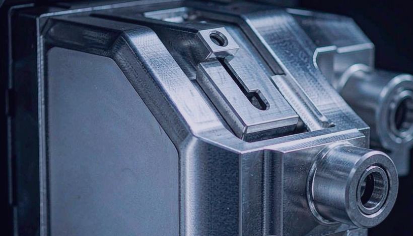 Luxury Upscale Vape for High End Shopping packaging detail