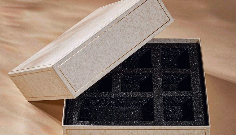 Luxury Upscale Vape for High End Shopping packaging detail