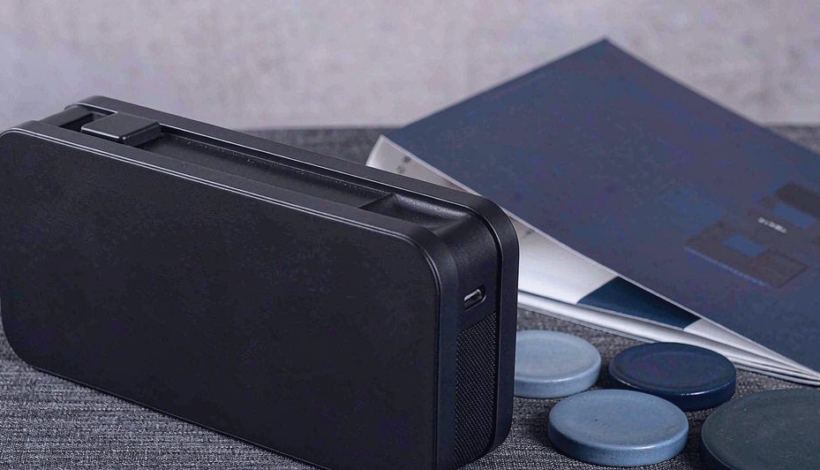 Luxury Upscale Vape for High End Shopping packaging detail