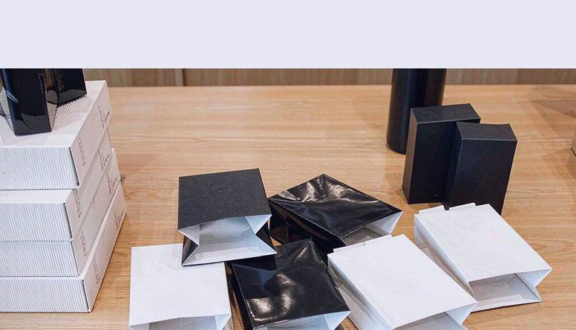Luxury Upscale Vape for High End Shopping packaging detail