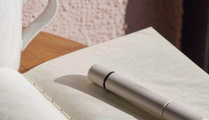 Luxury Upscale Vape for High End Shopping packaging detail