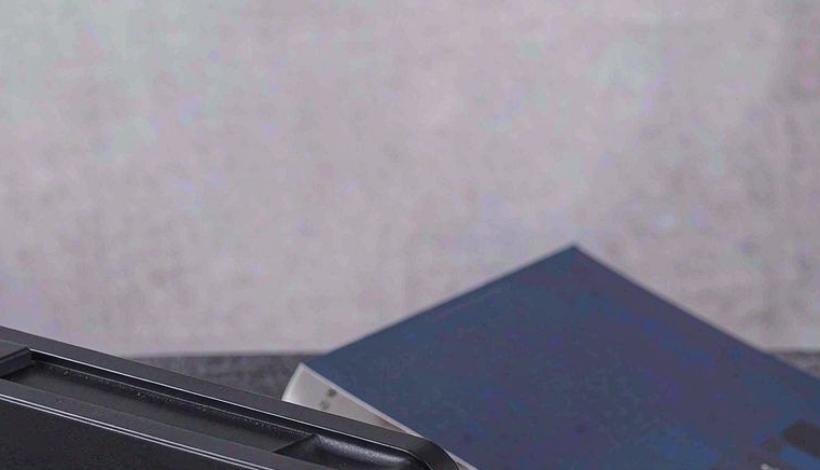 Luxury Upscale Vape for High End Shopping packaging detail