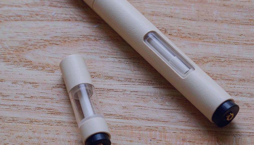 Luxury Upscale Vape for High End Shopping packaging detail