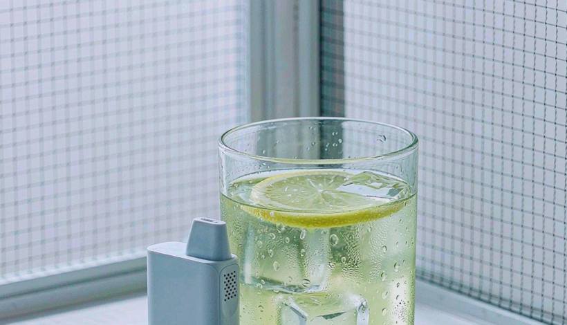 Luxury Upscale Vape for High End Shopping packaging detail
