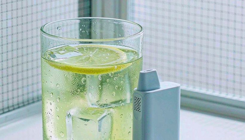 Luxury Upscale Vape for High End Shopping packaging detail