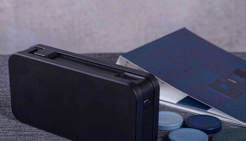 Luxury Upscale Vape for High End Shopping packaging detail