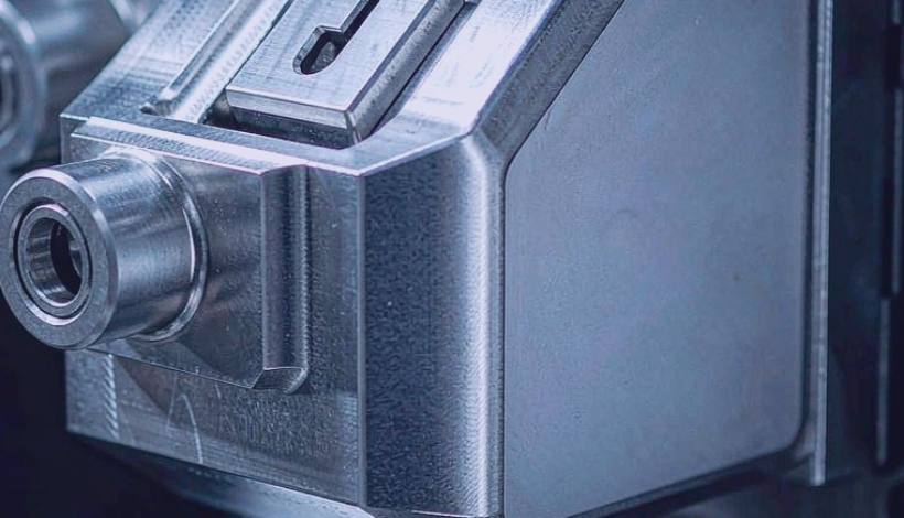 Luxury Upscale Vape for High End Shopping packaging detail