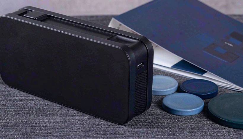 Luxury Upscale Vape for High End Shopping packaging detail
