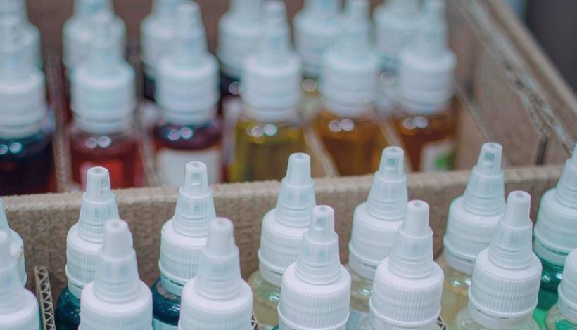 Luxury Upscale Vape for High End Shopping packaging detail