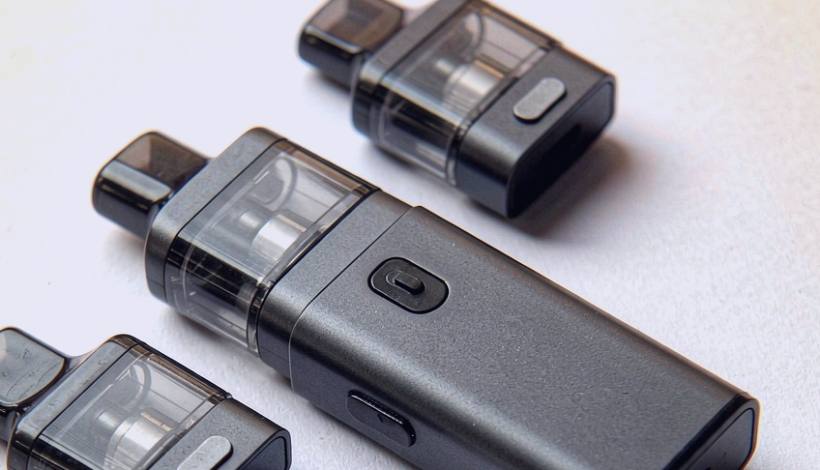Luxury Upscale Vape for High End Shopping packaging detail