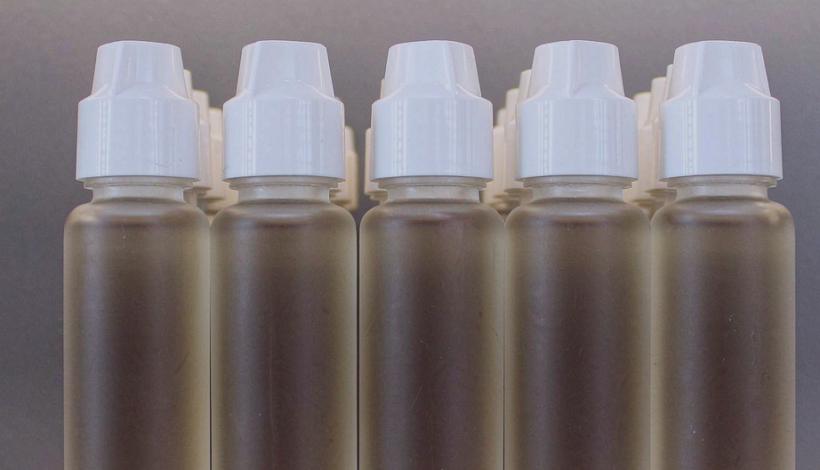 Luxury Upscale Vape for High End Shopping packaging detail